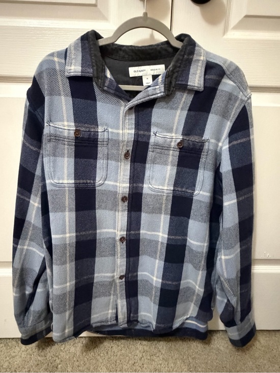 Other - Men’s Old Navy Button-down blue plaid flannel size XL regular fit.
